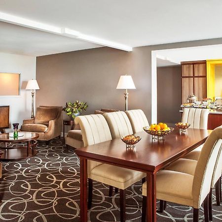 Sheraton Harrisburg Hershey Hotel Экстерьер фото