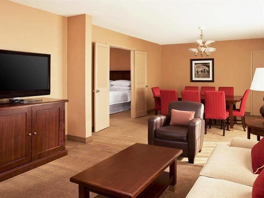 Sheraton Harrisburg Hershey Hotel Экстерьер фото
